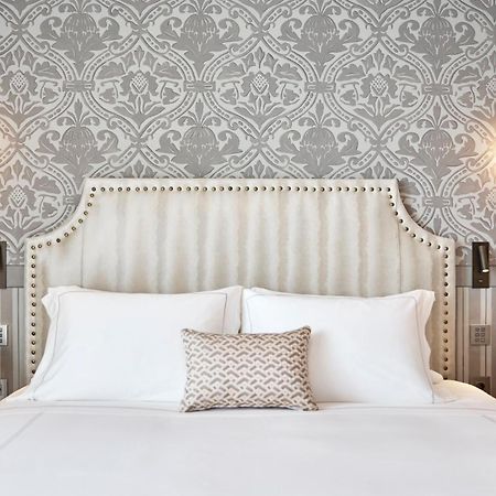 On Residence - Small Luxury Hotels Of The World Thessaloniki Room photo A bedroom at the Hotel